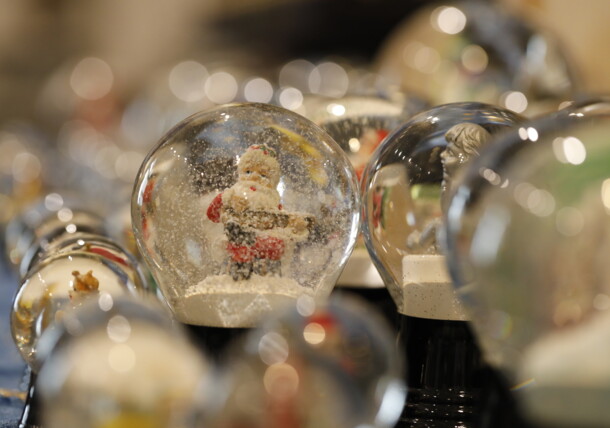     Snow globes from the Viennese snow globe maker 